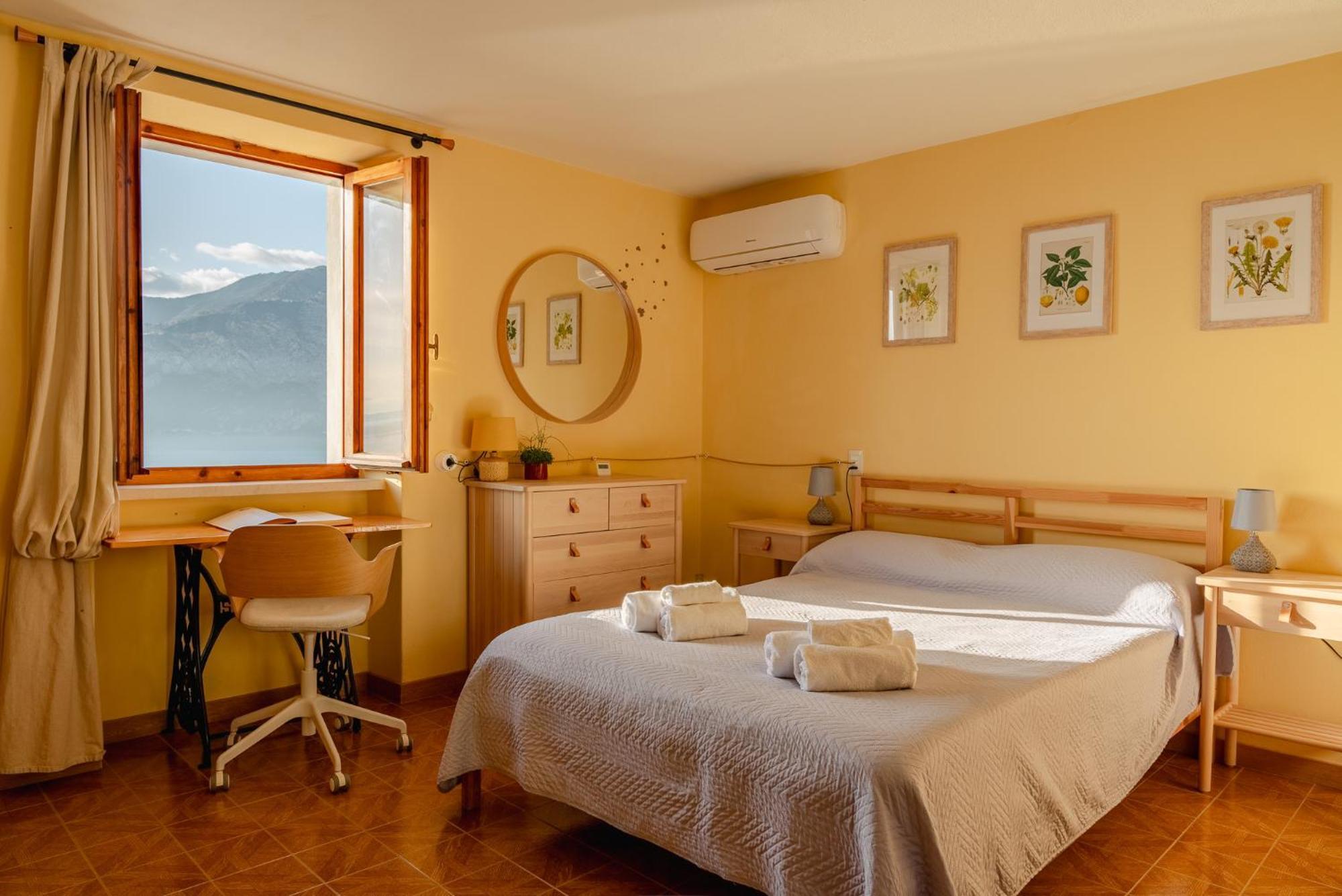 Garda Doma Bed & Breakfast Brenzone sul Garda Bagian luar foto
