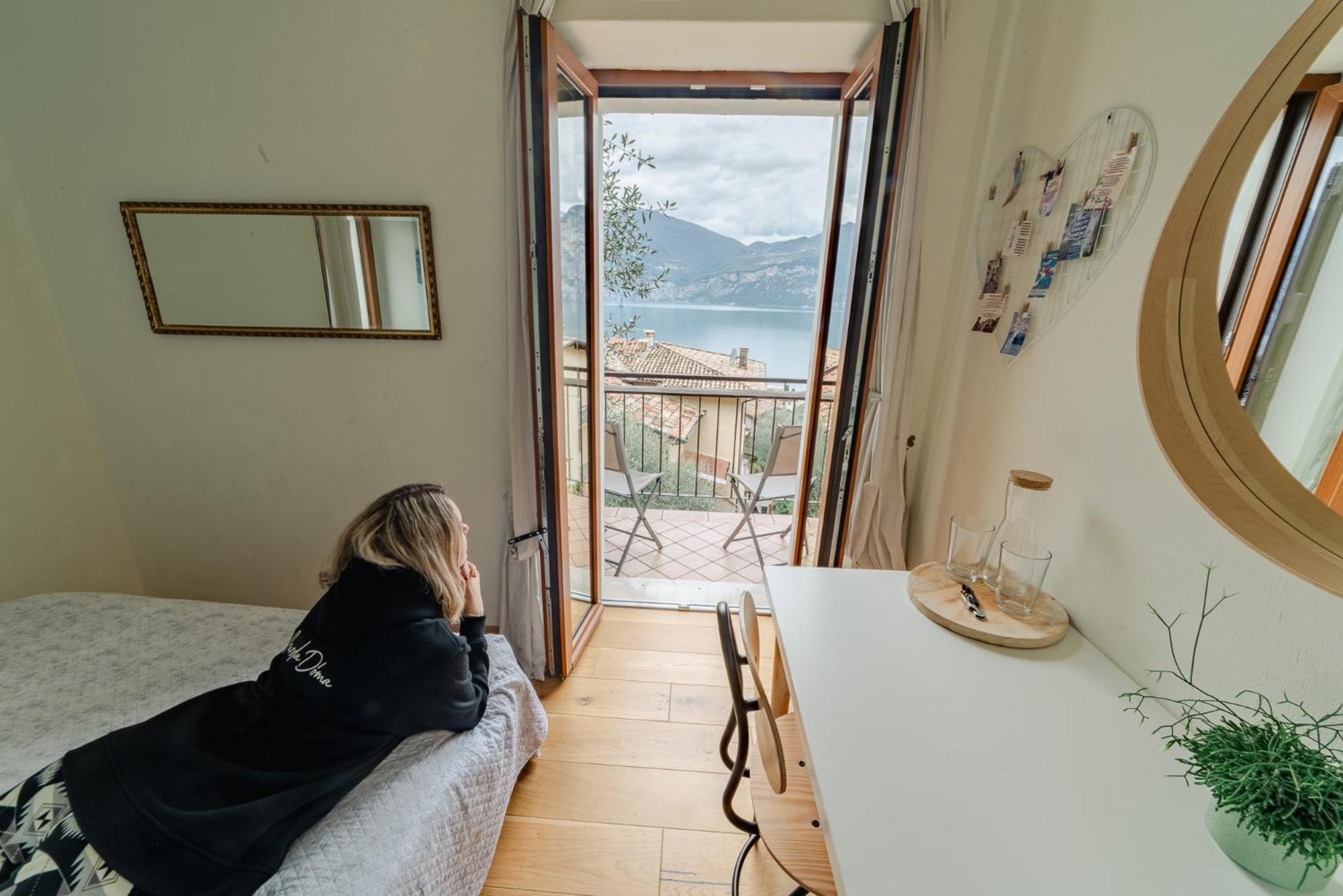 Garda Doma Bed & Breakfast Brenzone sul Garda Bagian luar foto