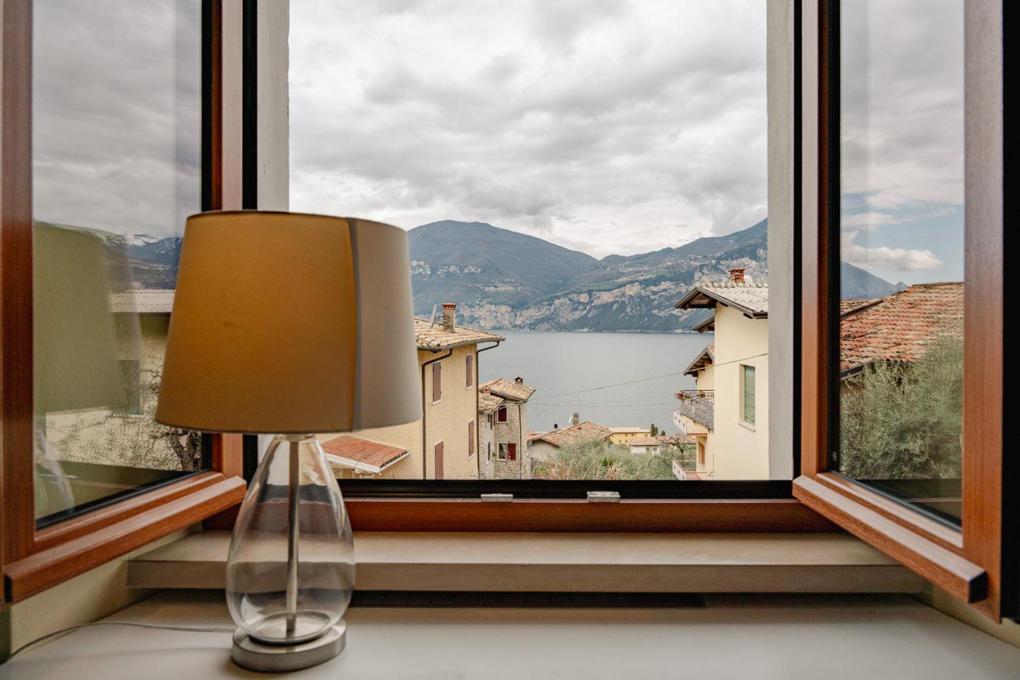 Garda Doma Bed & Breakfast Brenzone sul Garda Bagian luar foto