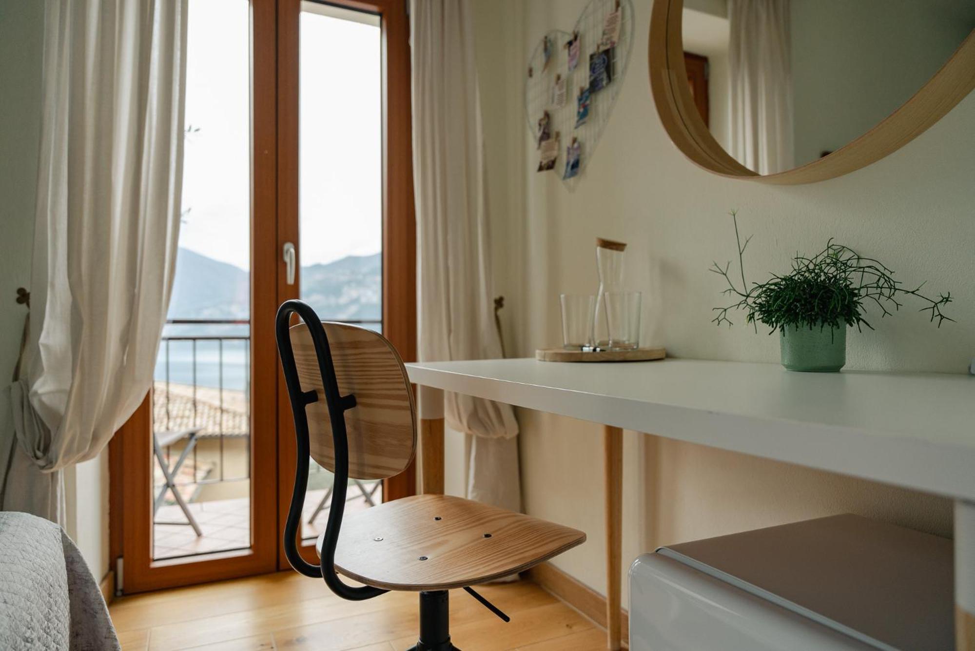 Garda Doma Bed & Breakfast Brenzone sul Garda Bagian luar foto
