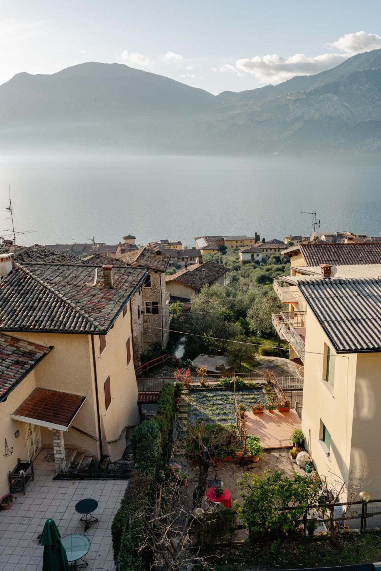 Garda Doma Bed & Breakfast Brenzone sul Garda Bagian luar foto